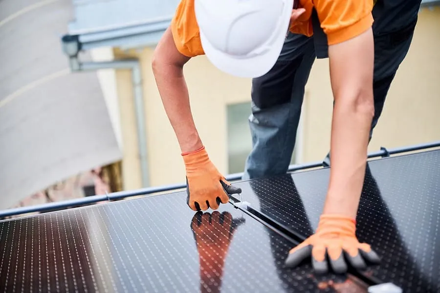 Mantenimiento de sistemas solares